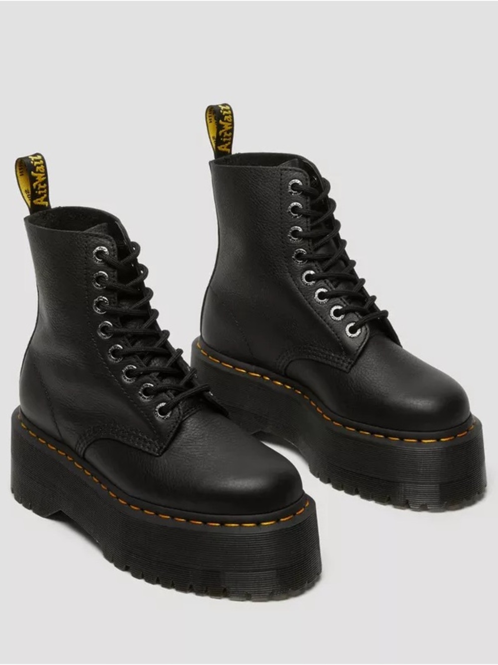 Dr. Martens Women's 1460 Pascal Max leather boots Size 7